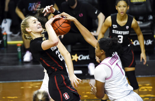 Williams lifts No. 6 Stanford over No. 13 Oregon 63-61